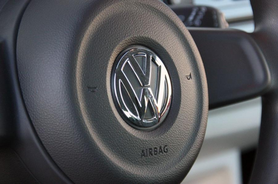  Volkswagen up! 2011 года  (фото 76 из 173)